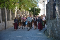 13.09 Dirndlgwandsonntag