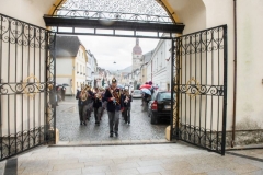 22.07 Festzug Goldhauben